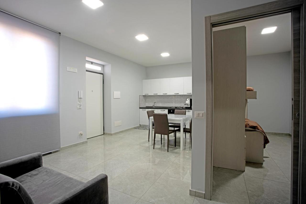 Giovi'S Apartments Castellammare di Stabia Buitenkant foto
